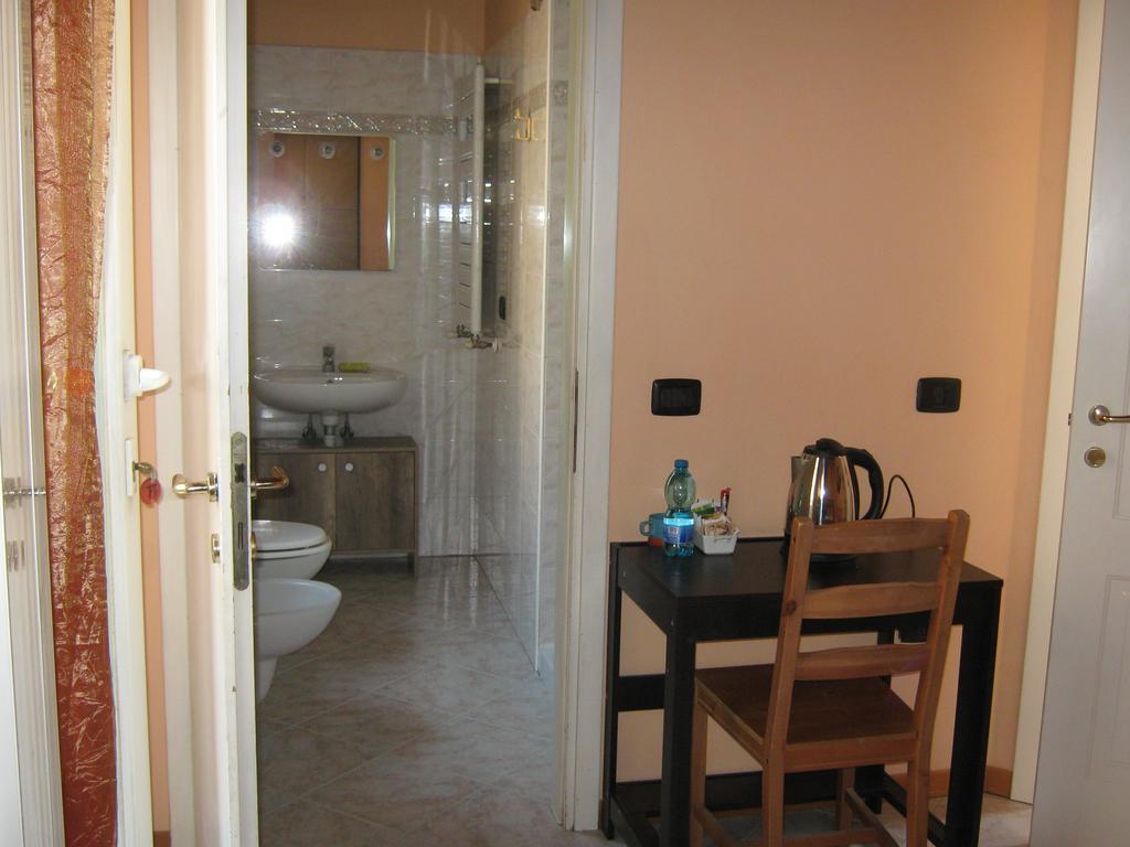 Albergo Sangalli Darfo Boario Terme Exterior photo
