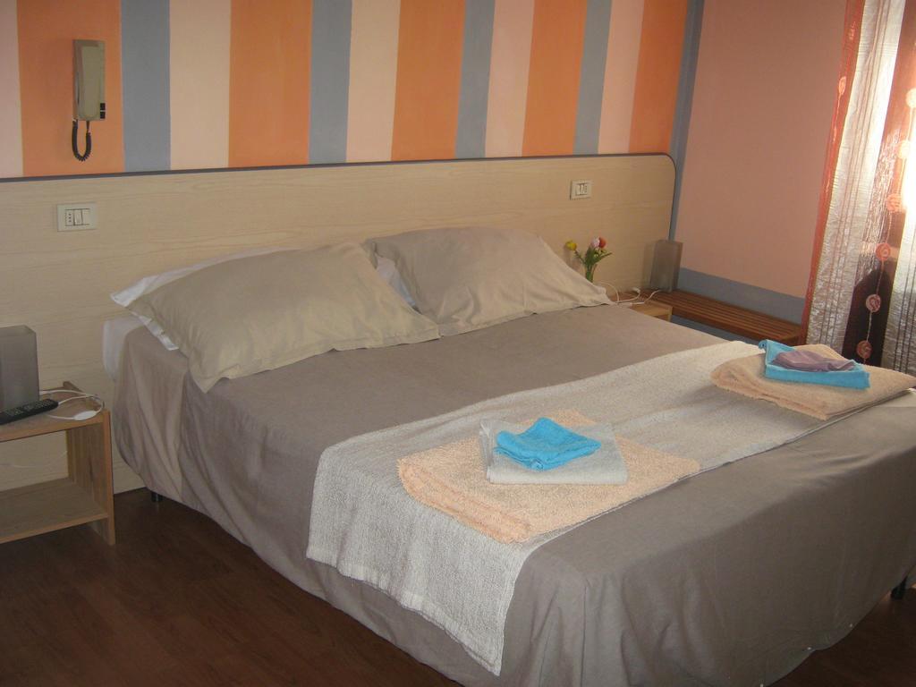 Albergo Sangalli Darfo Boario Terme Exterior photo